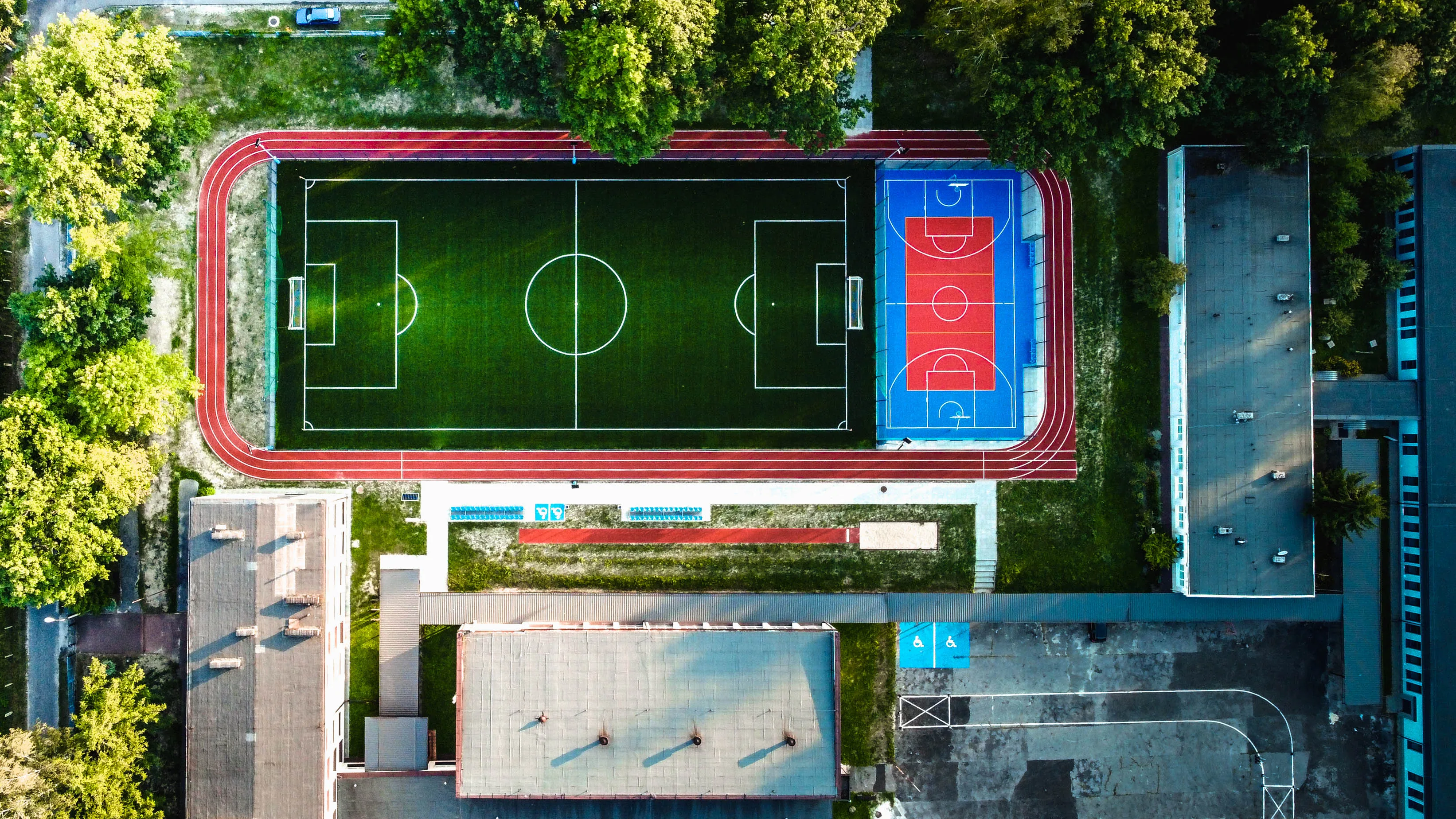 Infrastruktura sportowa w Poniatowej