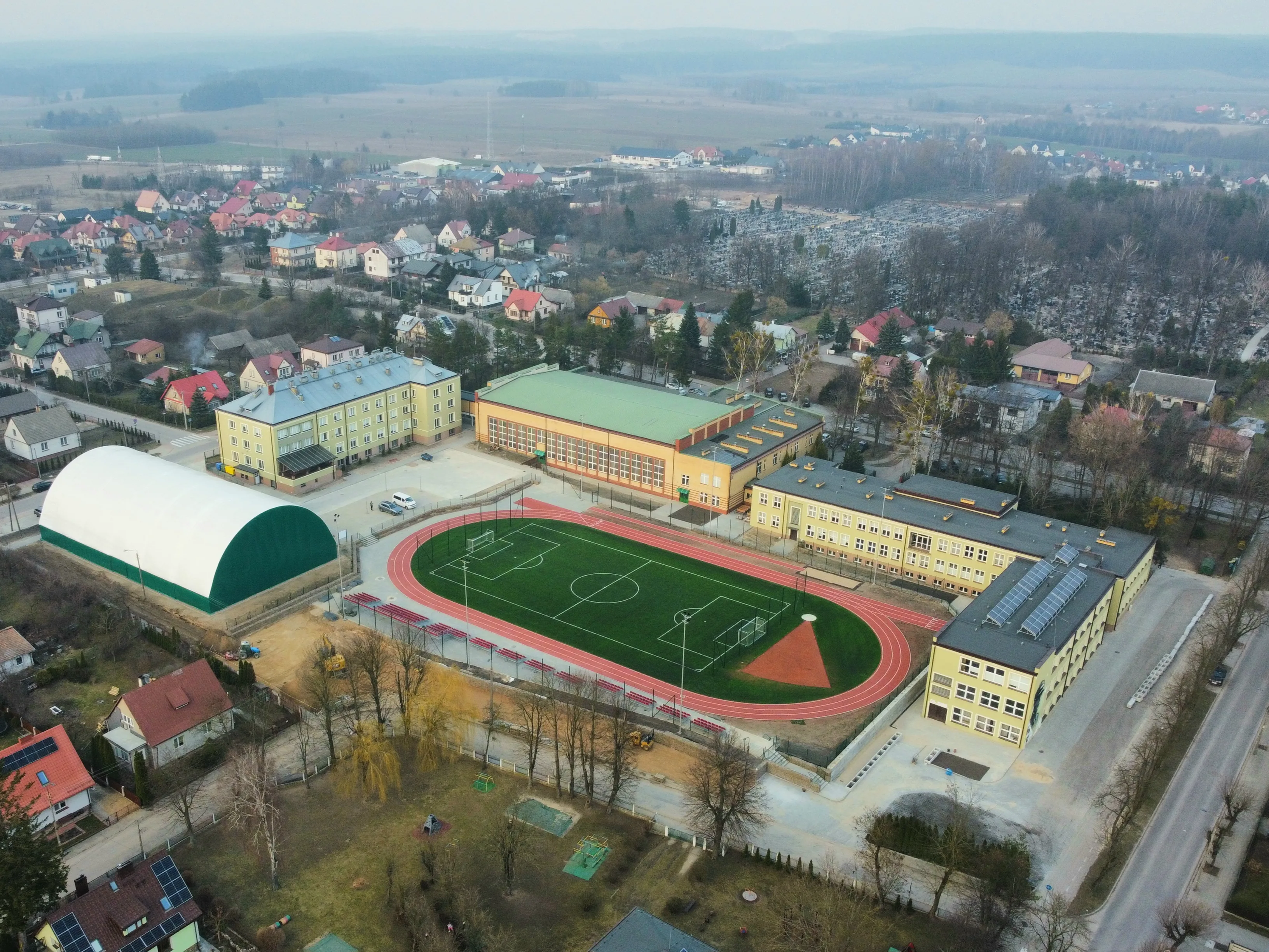 Hala łukowa z boiskami w Sokółce
